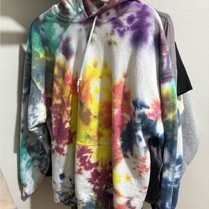 Gildan Multicolor Tie-Dye Hoodie
